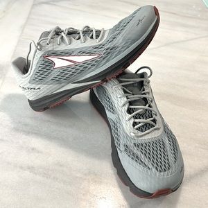 Mens Altra Viho